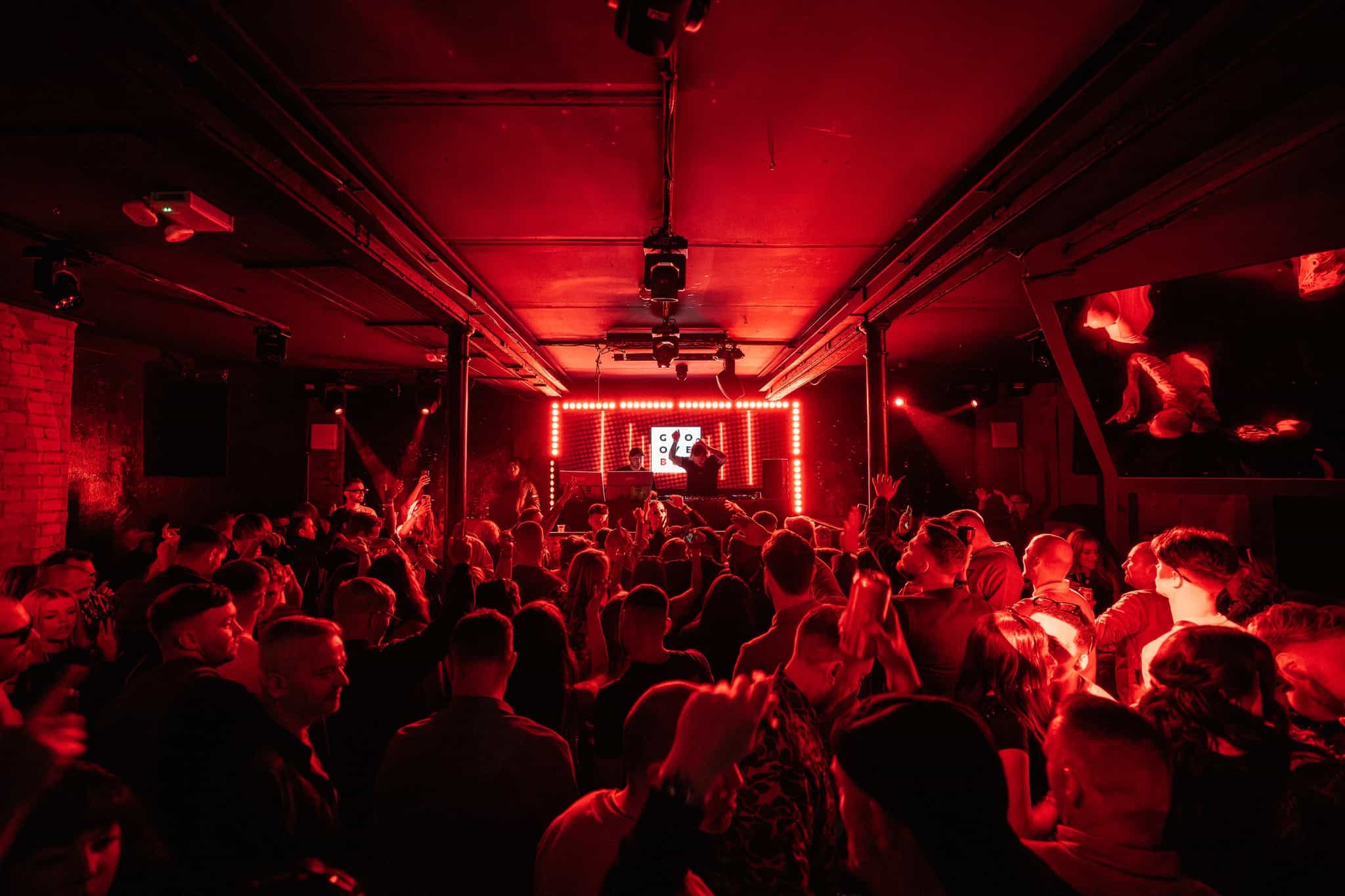 tunnel-club